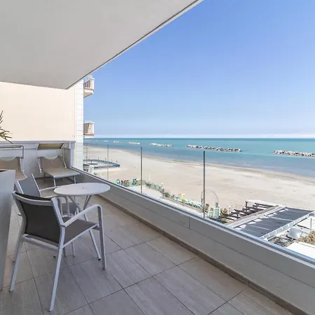 Szálloda Vistamare Lido di Savio