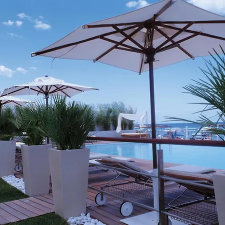 Vistamare 4*