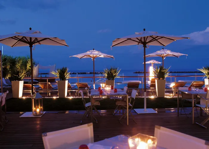 فندق Vistamare 4*