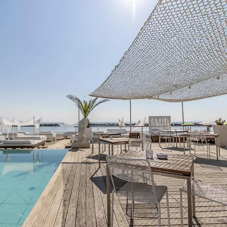 Vistamare Hotel