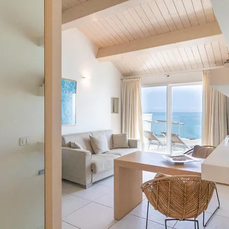 Vistamare Otel 4*