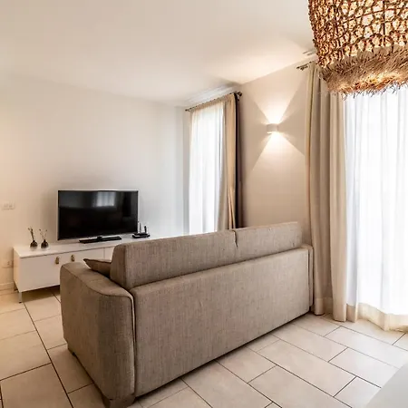 Vistamare Hotel