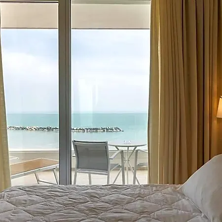 Hotel Vistamare 4*