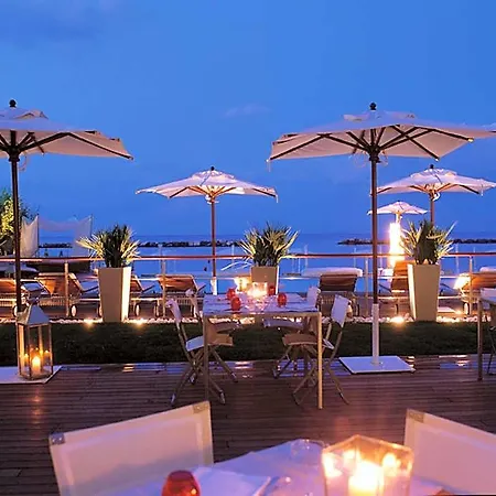 Hotel Vistamare 4*