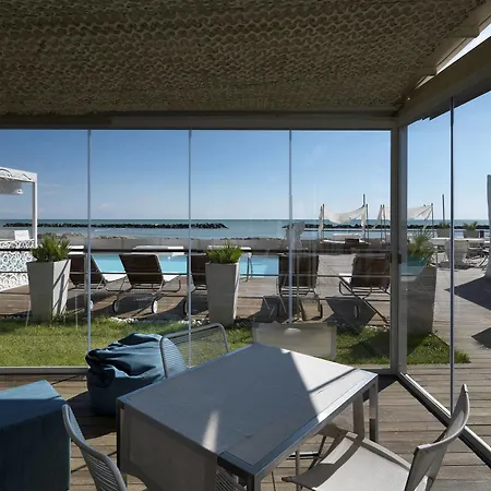 Vistamare 4*